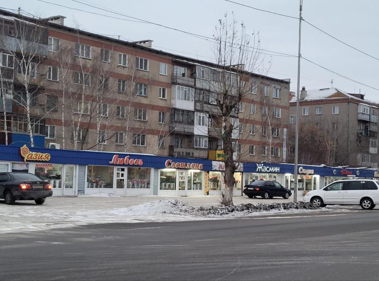 1 Комнатные Апартаменты На Ауэзова 236 Kokshetau Exterior foto